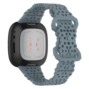 Bracelet de montre sculpté pour <span class=keywords><strong>Fitbit</strong></span> <span class=keywords><strong>Versa</strong></span> 4, pour femmes et hommes, bracelet de remplacement respirant et étanche pour montre de sport - Product Image 1
