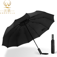Parapluie de voyage automatique personnalisable à 3 plis Revêtement noir résistant aux UV Cadre en fer Plastique Contrôle entièrement automatique Minimaliste