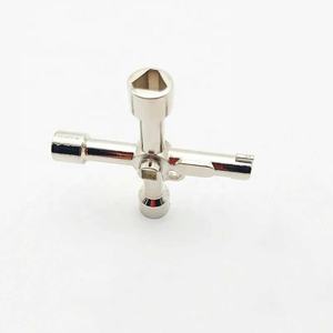 Clé triangulaire universelle multifonction 4 voies Clés <span class=keywords><strong>de</strong></span> <span class=keywords><strong>plombier</strong></span> Triangle pour armoires <span class=keywords><strong>de</strong></span> compteurs électriques à gaz Radiateurs <span class=keywords><strong>de</strong></span> purge - Product Image 1