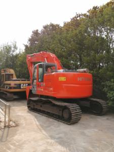 Excavatrice sur chenilles moyenne Hitachi ZX225US d'origine japonaise d'occasion, moteur prêt à l'emploi de 100% tonnes, capacité du godet de 22.5 à 0.8 m - Product Image 5