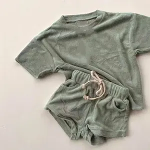 गर्मियों टेरी कपड़ा ताड़ना कपड़े बच्चा लड़का कपड़े सेट लड़कियों के कपड़े शीर्ष टी शर्ट + शॉर्ट्स बच्चों आउटफिट बच्चों के लिए