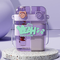 Bouteille d'eau en plastique réutilisable écologique de 750 ml, style dessin animé, avec cordon et manchon en silicone, double fonction de boisson, idéale pour le camping et le sport