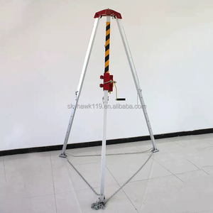 工場直販＆カスタマイズ可能な安全三脚（密閉空間落下防止用） - Product Image 1