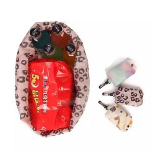 Sac fourre-tout moyen personnalisé en nylon écologique et polyester recyclé avec poignée d'épaule, pliable, pour le shopping, promotionnel - Product Image 4