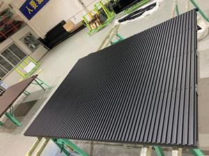 Porte de garage automatique moderne en aluminium Hihaus avec grille de protection - Product Image 6