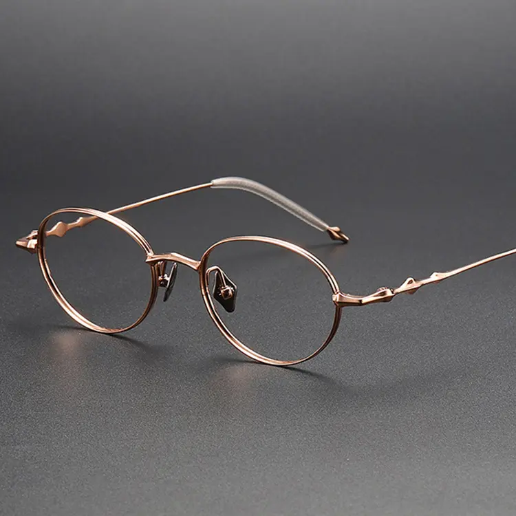 2024 אופנה רטרו סגלגל משקפיים טיטניום משקפי משקפיים נוצה משקל רוז זהב משקפי משקפיים כוסות משקפיים כהות מסגרות אופטיות