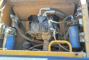 Excavadora de cadenas usada XCMG Oficial XE550DK de 52 toneladas para movimiento de tierras, de gran capacidad de carga, en venta - Product Image 6