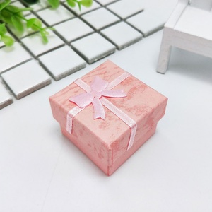 Boîte à bijoux en papier de style télescopique avec logo personnalisé, base à tiroir et couvercle, emballage pour articles de luxe - Product Image 5
