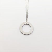 Collier tendance avec pendentif rond en acier inoxydable, pendentif rond sans ternissement, colliers plaqués or 18 carats