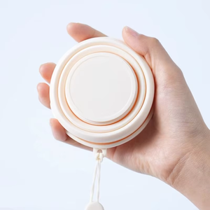 Botella de Agua Plegable de Silicona de Grado Alimenticio - Portátil, Resistente al Calor, para Uso en Exteriores, Campamentos, Oficina, Reutilizable, Fácil de Plegar y Transportar - Product Image 5