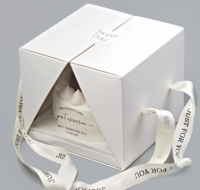 Boîte d'emballage pour gâteau personnalisée avec fenêtre transparente, ruban et poignée, boîte cadeau de boulangerie de qualité alimentaire, OEM