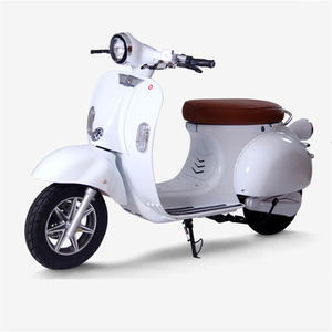 <span class=keywords><strong>La</strong></span> Romántica y Hermosa <span class=keywords><strong>Roma</strong></span> Combinada con <span class=keywords><strong>la</strong></span> Elegante y Sofisticada Motocicleta Eléctrica <span class=keywords><strong>de</strong></span> 1200W, Scooter Eléctrico con Motor sin Escobillas - Product Image 1