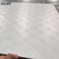 595 1195 Plaques de plafond en plâtre PVC de 7 mm Faux plafond Lambris PVC Gypse Plafond