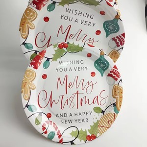 Set di Stoviglie Usa e Getta con Design Natalizio, Piatti di Carta per Feste Familiari, Decorazioni per la Tavola Natalizia - Product Image 5