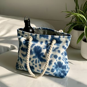 <span class=keywords><strong>Sac</strong></span> fourre-tout en toile imprimé <span class=keywords><strong>tie</strong></span> <span class=keywords><strong>dye</strong></span> personnalisé grande taille <span class=keywords><strong>sac</strong></span> fourre-tout en toile <span class=keywords><strong>de</strong></span> <span class=keywords><strong>plage</strong></span> bleu femmes <span class=keywords><strong>sac</strong></span> <span class=keywords><strong>de</strong></span> <span class=keywords><strong>plage</strong></span> imperméable - Product Image 1