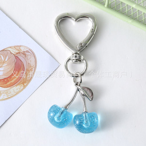 Nuevo Llavero Colgante de Cereza Dulce y Fresca con Hebilla de Corazón, Accesorio para Bolso, Venta al por Mayor en Stock - Product Image 4