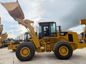 Cargadora Frontal CAT 966F de Segunda Mano Confiable, Unidad en Buen Estado para Trabajos de Movimiento de Materia Prima en Minas - Product Image 5