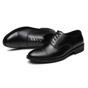 <span class=keywords><strong>Scarpe</strong></span> da Lavoro Professionali da <span class=keywords><strong>Donna</strong></span> in Vera Pelle Nera <span class=keywords><strong>con</strong></span> <span class=keywords><strong>Tacco</strong></span> Spesso per Hotel e Ufficio - Product Image 6