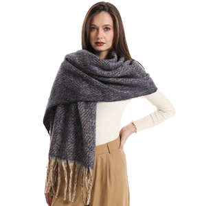 Bán buôn lớn thêm dài khăn choàng mềm kẻ sọc Acrylic dệt kim khăn choàng tua hình chữ nhật dày Chunky Phụ nữ mùa đông sưng húp kẻ sọc khăn - Product Image 5