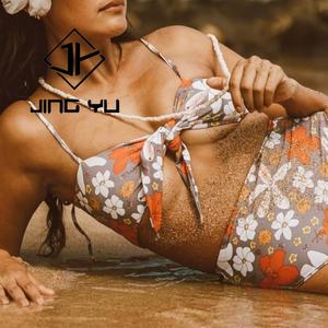 Traje de Baño de Dos Piezas con Estampado de Lazo en Ambos Lados, Nuevo Modelo 2025, Trajes de Baño Personalizados de Poliéster Reciclado - Product Image 2