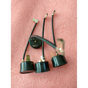 อุปกรณ์ป้องกันความร้อนเกินสำหรับคอมเพรสเซอร์ตู้เย็นรุ่น B77-120B ป้องกันการโอเวอร์โหลดและกระแสเกิน - Product Image 2