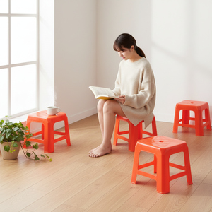 Tabouret/chaise carré <span class=keywords><strong>en</strong></span> plastique <span class=keywords><strong>en</strong></span> gros, polyvalent pour <span class=keywords><strong>la</strong></span> salle à manger, les salles d'attente et les patios extérieurs, résistant aux UV - Product Image 2