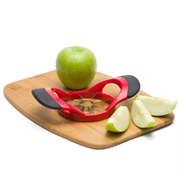 Handmatige herbruikbare, wasbare, milieuvriendelijke fruit- en groentesnijder, -dicer, -appelboor, -snijder met roestvrijstalen messen, handwasbaar
