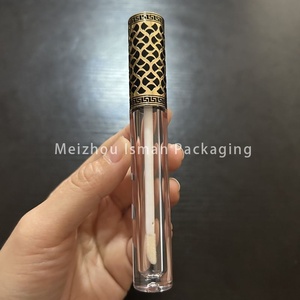 ISMAN Tube de brillant à lèvres rond de luxe 4 ml avec capuchon doré creux, contenant en plastique transparent pour rouge à lèvres liquide, vente en gros, logo personnalisé, vente en vrac - Product Image 2