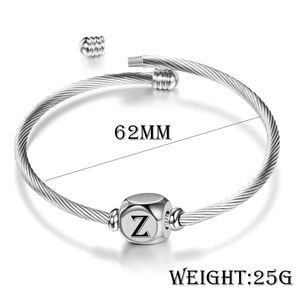 Bracelet ouvrable en acier inoxydable avec breloque lettre D pour femme, bijoux cadeau - Product Image 4