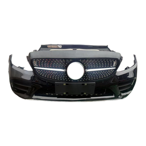 Kits de carrosserie d'origine pour Mercedes Benz W205 Classe C Upgrade C63 AMG Pare-chocs avant avec grille de capot moteur Ailes - Product Image 1
