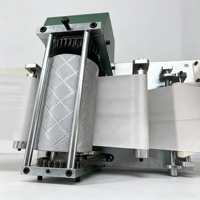 Equipo de Producción de Alta Calidad para Grabado y Plegado de Servilletas de Papel, con Motor y Engranajes Controlados por PLC Automático