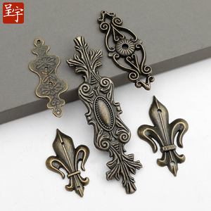 Patches décoratifs en métal Chengyu, alliage de zinc, style traditionnel, pour meubles, bricolage, coins et angles. - Product Image 1