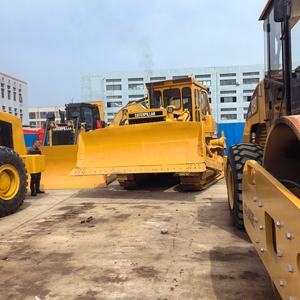 Bulldozer d'occasion D6G-2 / D6 D7 D8R D7G D6G D6D D8K sur chenilles - Product Image 3