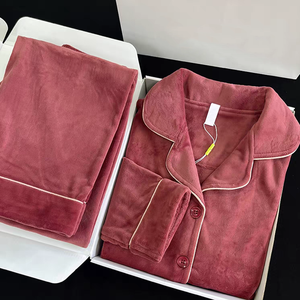 Conjunto de <span class=keywords><strong>Pijama</strong></span> de Franela de Forro <span class=keywords><strong>Polar</strong></span> con <span class=keywords><strong>Botones</strong></span> y Cárdigan de Invierno de 2 Piezas para Mujer, Personalizado por el Fabricante - Product Image 2