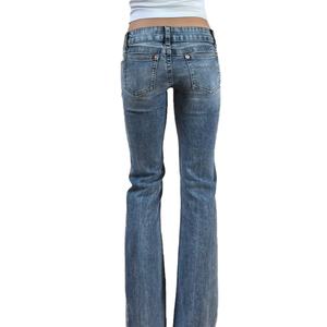 Jeans évasés décontractés taille basse pour femmes, style bootcut, en denim stretch délavé, coupe skinny, vente en gros - Product Image 3
