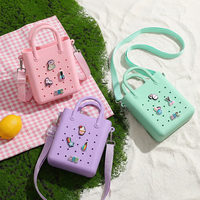 Bolsos de Hombro Portátiles Pequeños de Diseño Novedoso 2026 con Correa Ajustable, Bolsos de Mano de Silicona de Moda para Verano con Dijes DIY