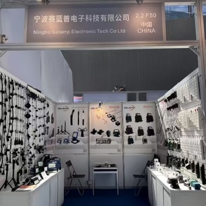 Presa a Pavimento da Tavolo con Prese Multiple e Telecomando per Mobili da Ufficio - Product Image 6