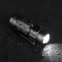Mini lampe torche tactique LED haute puissance en alliage d'aluminium, batterie CR123A, fonction stroboscopique, 30g, légère, facile à utiliser