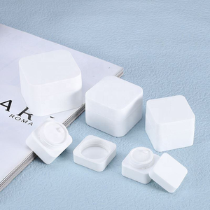 Pot cosmétique carré en plastique avec couvercle à clip, bleu clair, en PP, pour le stockage de crème, beurre corporel, baume à lèvres - Product Image 3