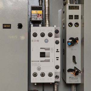 Contactor Chint de Alta Calidad para Soluciones Confiables de Control Eléctrico y Automatización - Product Image 5