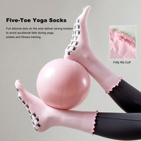 Chaussettes de yoga à cinq doigts pour femmes, logo personnalisé, printemps-été, fines, mi-mollet, silencieuses, antidérapantes, avec points en silicone, pour l'entraînement au Pilates