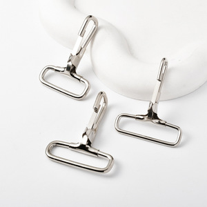 Gancho para Bolsa de Metal, Gancho de Alambre de Hierro, Fácil de Usar, Accesorios Prácticos para Bolsas, Primavera 2024 - Product Image 3
