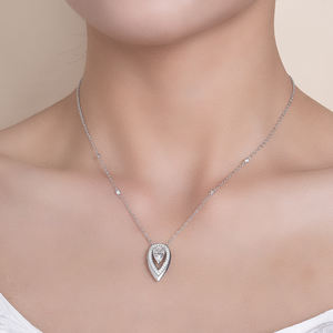 Elegante Collar con Colgante de Moissanita en Forma de Gota de Agua Plateada, Accesorio de Joyería Elegante - Product Image 5