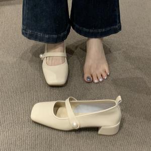 Chaussures pour femmes 2025 Printemps/Automne Nouveau style Bout carré Talon épais Sandales plates à brides Style français Chaussures décontractées professionnelles - Product Image 3