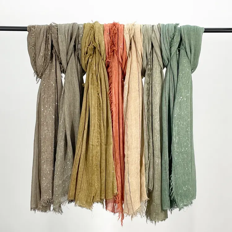 Wholesale Custom Islamic Women Hand Dye Viscose Bandana Scarf Jersey Sequin Cotton Khimar Hijab Stripes Head Shawls Tassels 2024