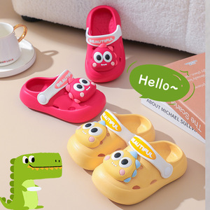 Chaussures EVA style Crocs pour enfants, vente en gros, pantoufles mignonnes à bout fermé pour bébés garçons et filles, chaussures d'eau légères à motif de dessin animé pour enfants - Product Image 3
