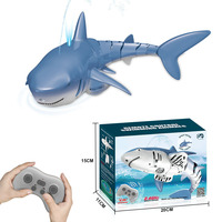 Télécommande Rechargeable Requin Blanc Géant en Plastique 2.4G avec Pulvérisation d'Eau, Simulation Électrique, Fonction Suivez-Moi, Portée 20M, Idéal pour l'Été