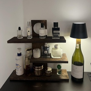 Étagère de bureau à trois niveaux en bois massif, support de présentation en noyer pour service à thé, salon, chambre, bureau - Product Image 2