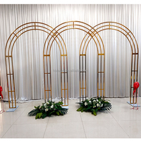Arche de mariage en métal courbée en S, support de drapage floral, support de toile de fond personnalisé pour la décoration de mariages, banquets et fêtes - Fabricant