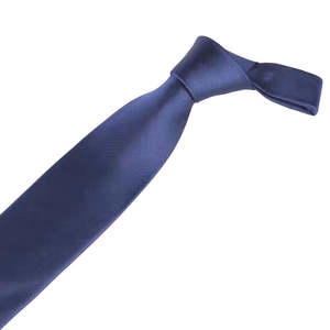 ربطة عنق حريرية كلاسيكية جديدة لعام 2025 بلون واحد للأعمال، تصنيع بالجملة، جودة عالية، ربطة عنق أنيقة للرجال - Product Image 2